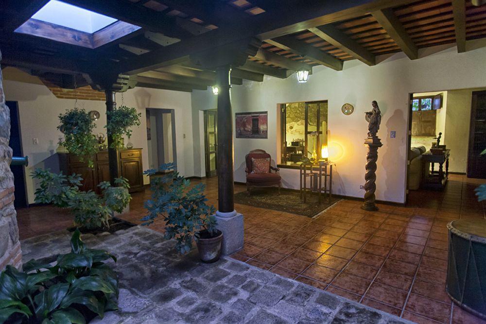Hotel Sor Juana Antigua Exteriör bild