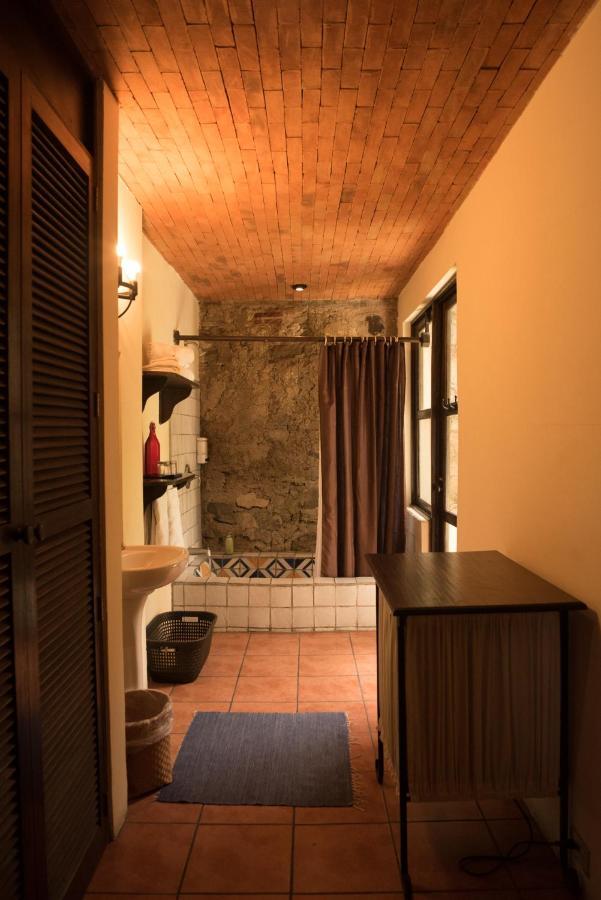 Hotel Sor Juana Antigua Exteriör bild